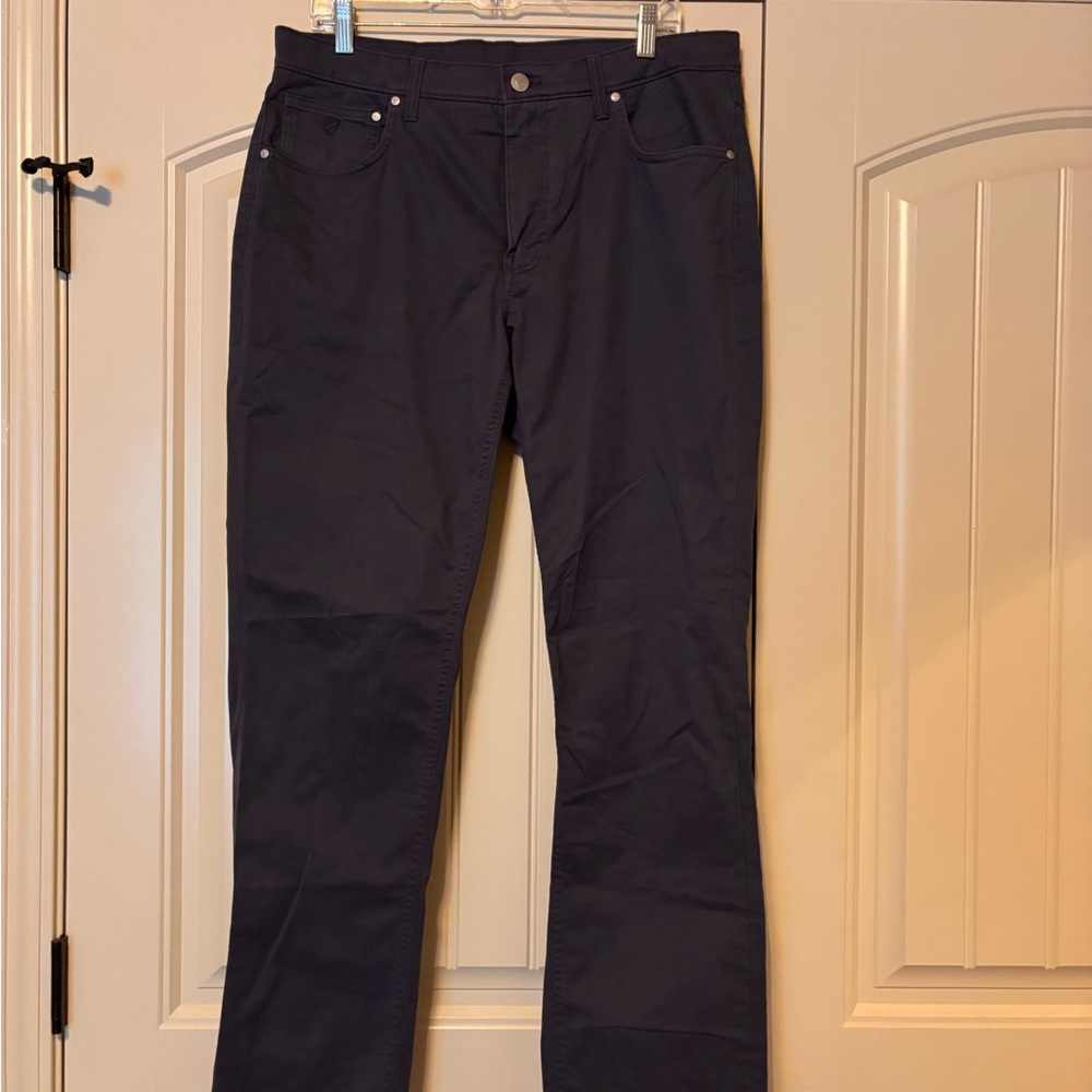 Daniel Cremieux Men's Dark Gray Straight Jeans